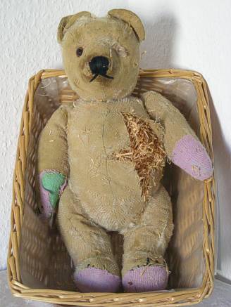 kleiner Teddybär, stark abgeliebt, 50er Jahre, vor der Restaurierung